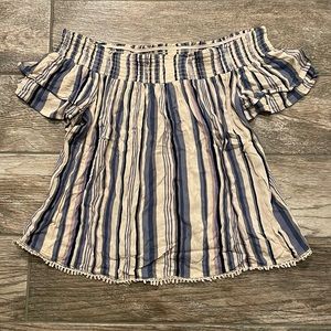 Xhilaration Off-the-Shoulder Ruffle Short Sleeve Top